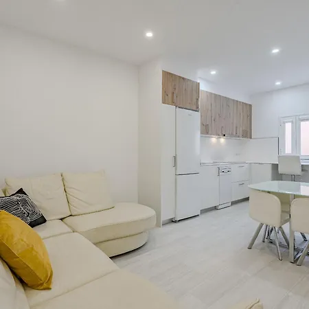 San Eugenio Cozy Апартаменты *