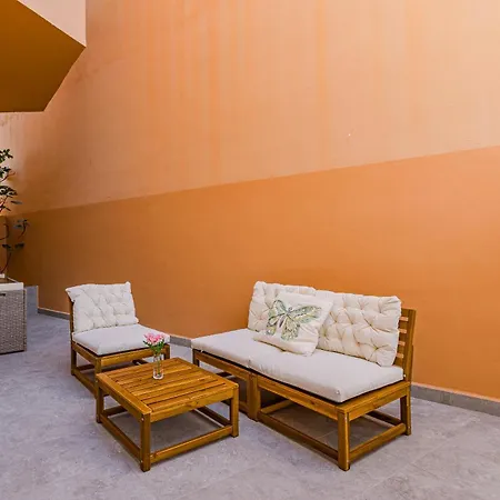 Lägenhet San Eugenio Cozy